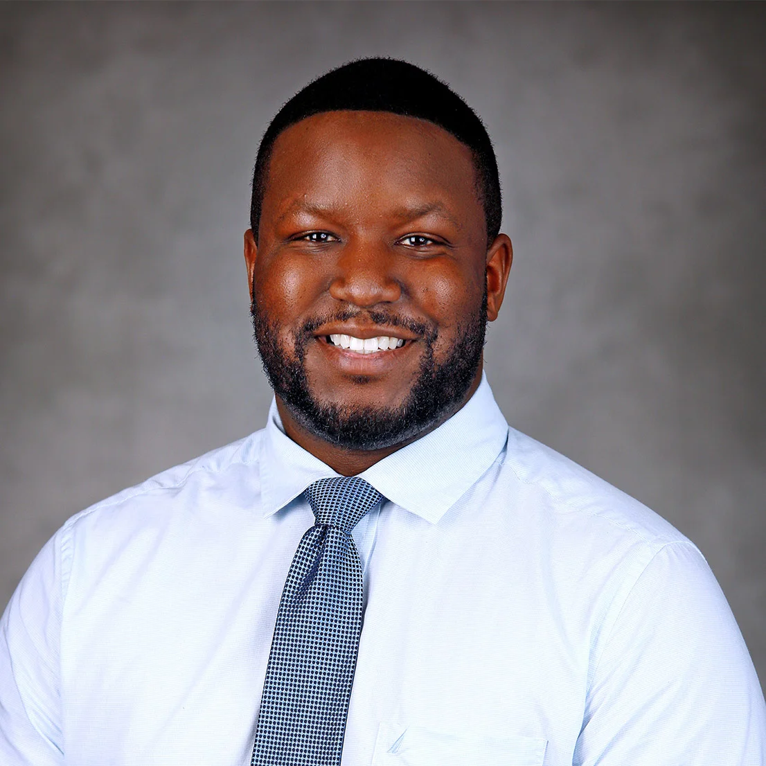 Headshot of Shep Drayton