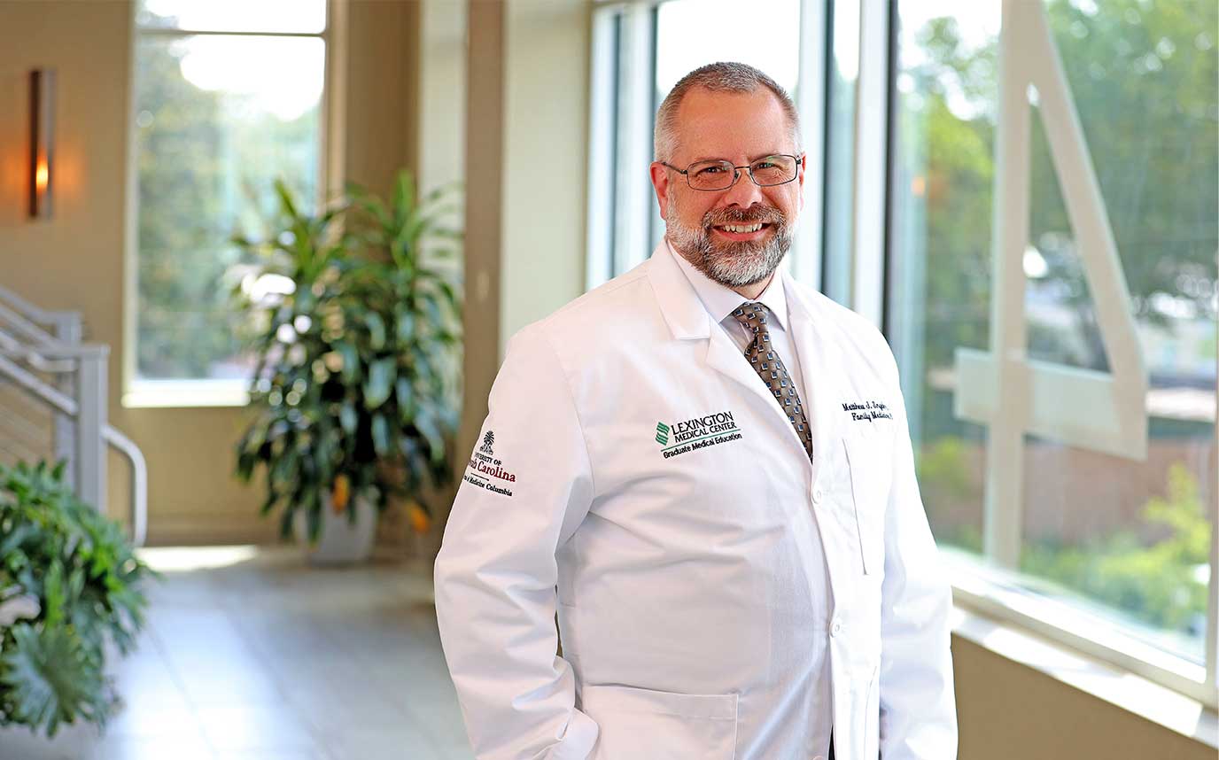 Headshot of Dr. Snyder.