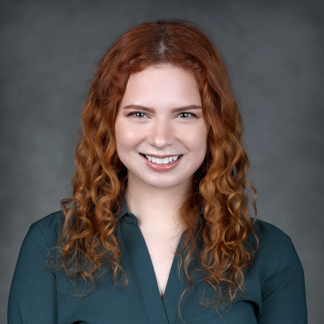 Headshot of Hannah O