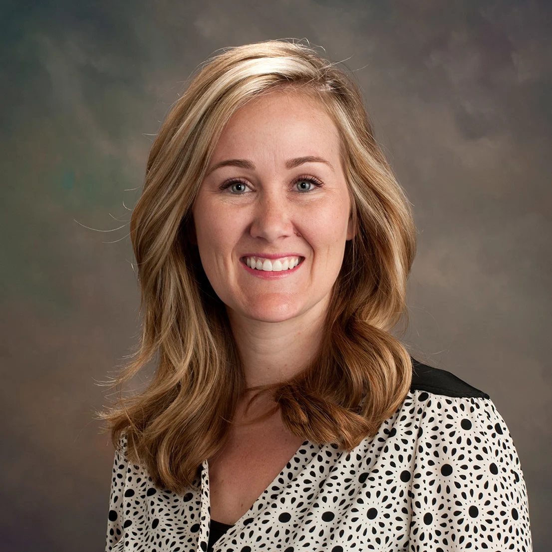 Sheena Vaccaro headshot. 