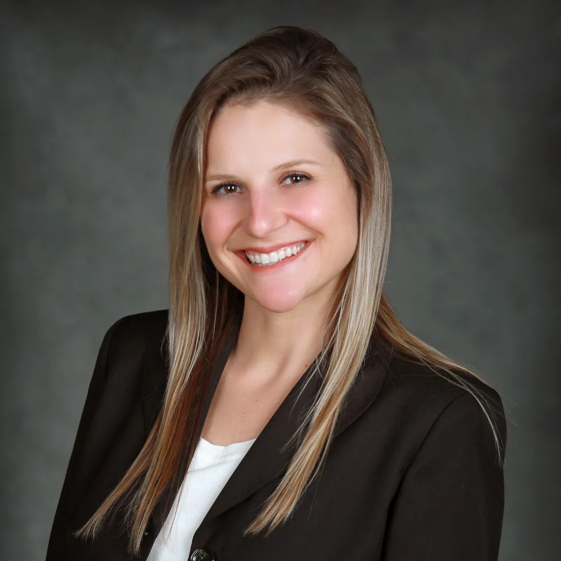 Heashot of Amanda J. Warner-Unger